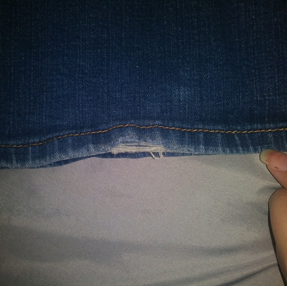 Sold - Picture 3 of 5